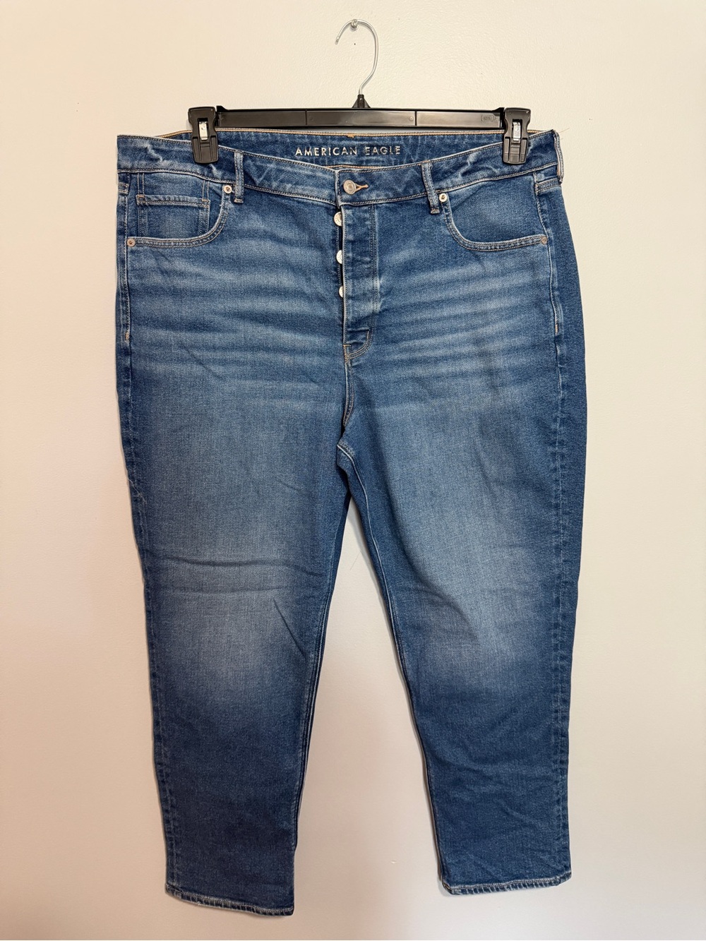 American Eagle Outfitters Women’s Straight Leg Jeans - Medium Blue Wash